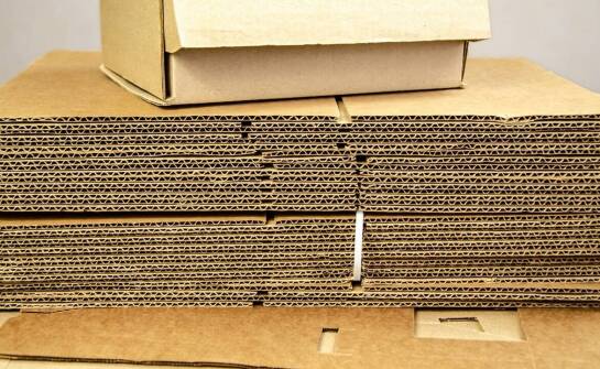 Przyszłość tekturowych opakowań – trendy w projektowaniu i personalizacji