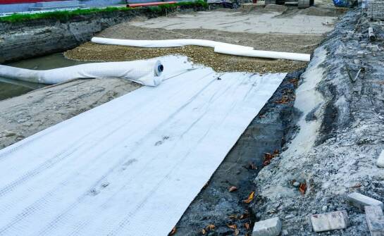 Kluczowe aspekty wzmocnienia skarp przy pracach ziemnych