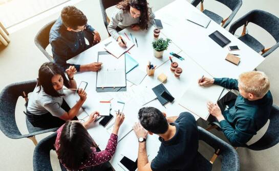 Jak optymalizować koszty produkcji reklamowych banerów bez utraty jakości?