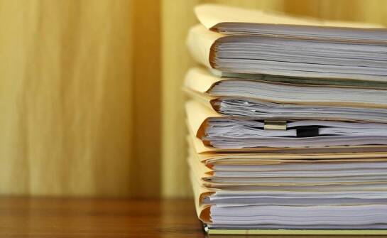 Wiązane teczki do urzędu – jak wybrać najlepsze rozwiązanie?
