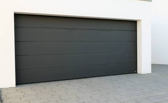 Segmentowe bramy garażowe na wymiar – idealne dopasowanie do każdego garażu