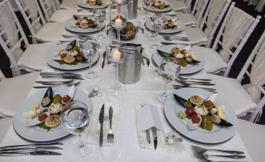 Od idei do realizacji: kompleksowa organizacja firmowych bankietów w Poznaniu