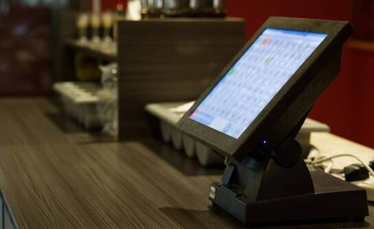 Wpływ aktualizacji oprogramowania na funkcjonowanie kasowych systemów