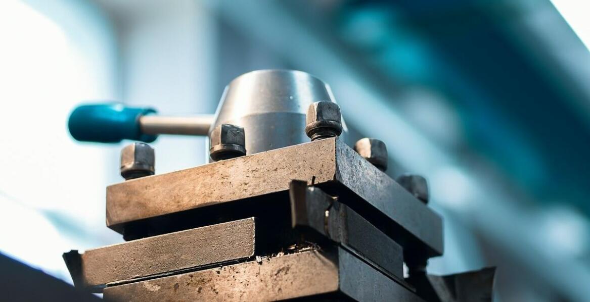 Podstawowe zasady montażu tulei taper lock 1610 w pasowych kołach