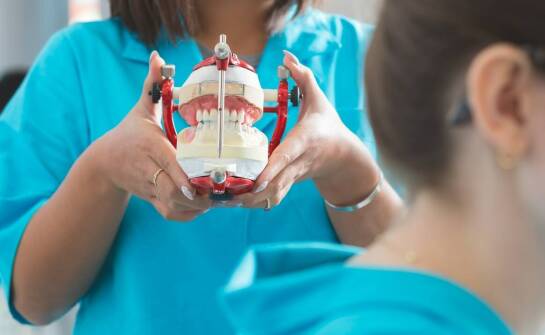 Rola stomatologicznej higienistki w profilaktyce chorób przyzębia