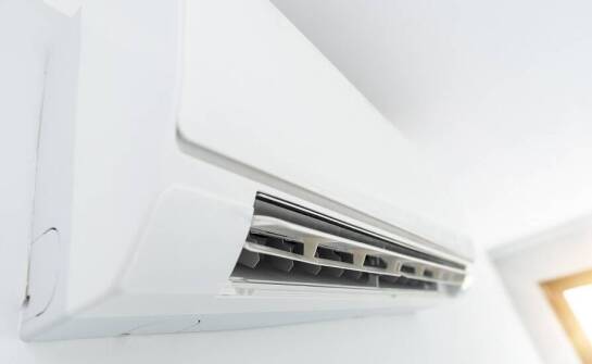 Jakie są najważniejsze różnice między systemami klimatyzacyjnymi?