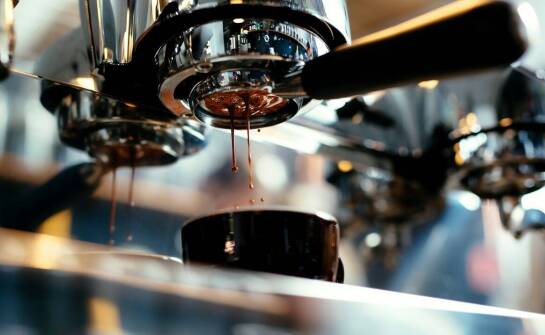 Kawa Espresso Segafredo – jak wydobyć pełnię jej aromatu?