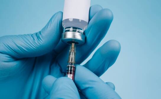 Kurtynowa iniekcja czy ciśnieniowa – którą metodę wybrać?