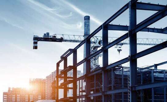 Wpływ decyzji VI wydziału gospodarczego KRS na biznesową strategię przedsiębiorstw budowlanych