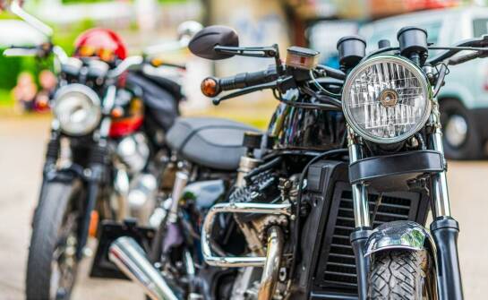 Jakie są najważniejsze elementy oferty kursu na prawo jazdy kat. A?