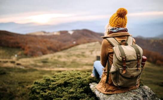 Wykorzystanie plecaków z nadrukiem w branży turystycznej