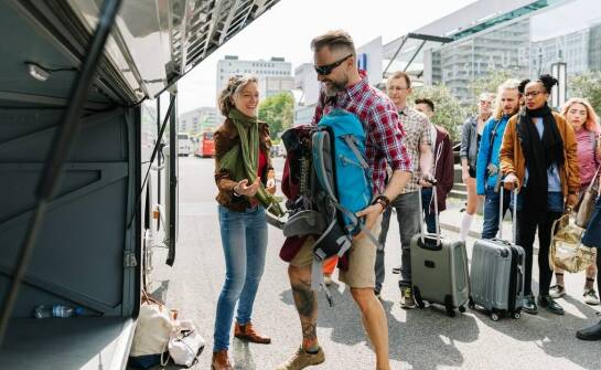 Jak krakowskie firmy autokarowe organizują międzynarodowe transfery?