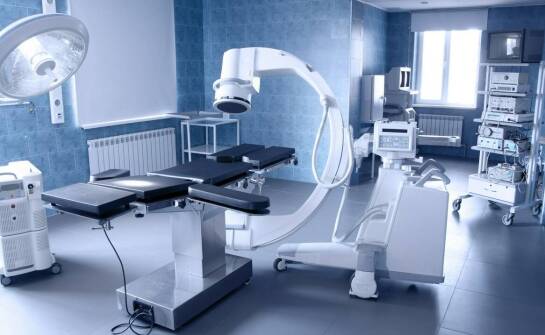 Jakie usługi oferuje prosektorium w zakresie przygotowania zwłok do pogrzebu?