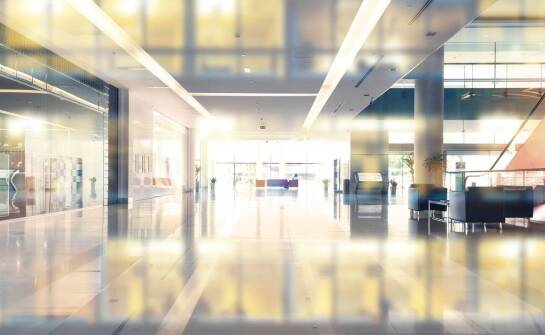 Wygodne zakwaterowanie przy lotnisku - hotel podczas podróży służbowych