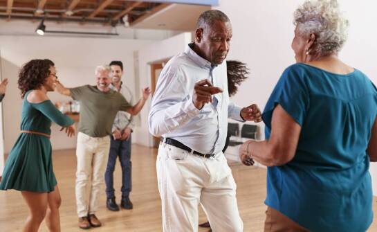 Jak są organizowane zajęcia gimnastyczne dla mieszkańców prywatnego ośrodka opiekuńczo-rehabilitacyjnego?