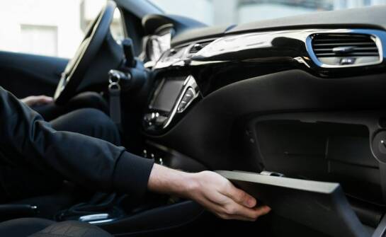 Wyposażenie pojazdów firmy Kamil: nowoczesne technologie w podróży