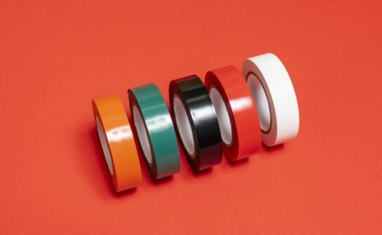 Samoprzylepne taśmy: kluczowe aspekty ekologiczne i zrównoważony rozwój