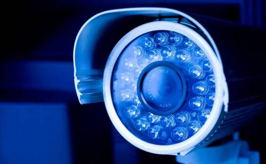 Jakie kamery do systemu Fibaro oferują najlepsze funkcje detekcji ruchu?