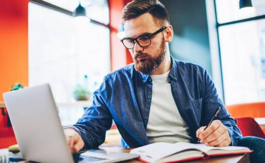 Jak szybko napisać pracę magisterską wysokiej jakości?