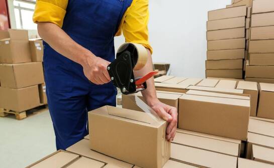 Zastosowanie taśm do uchwytów przy efektywnym pakowaniu produktów