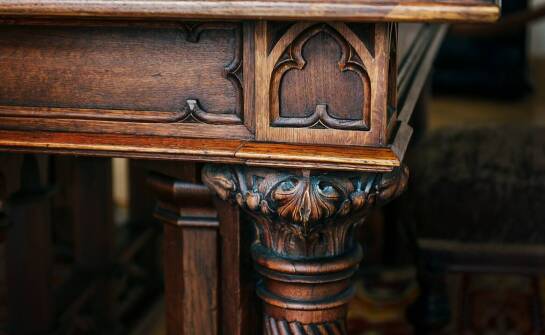 Jak stolarstwo może wpłynąć na estetykę i funkcjonalność wnętrza?