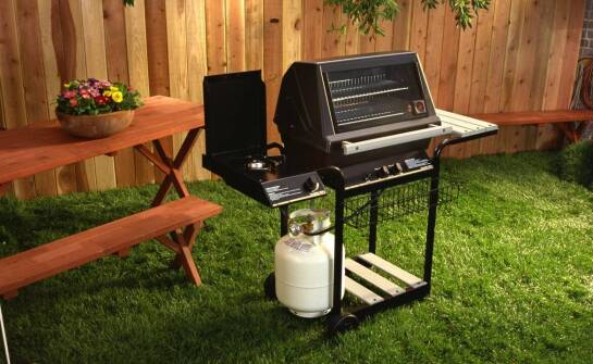 Stojak do kurczaka – niezastąpione akcesorium dla każdego grillmastera