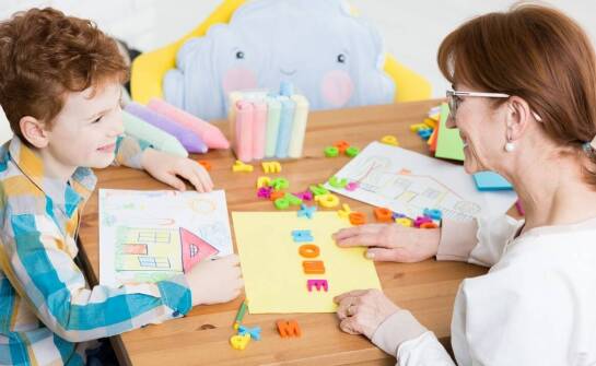 Wpływ terapii na poprawę samooceny u dzieci – psychoterapeutyczne podejście