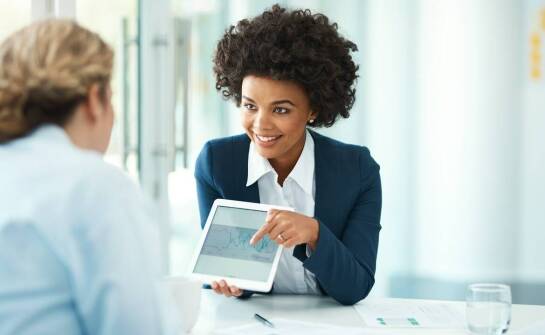 Jakie korzyści niesie ze sobą współpraca z hurtownią o ugruntowanej pozycji na rynku?