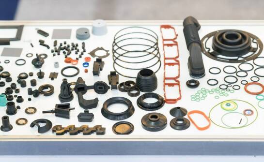 Zróżnicowanie technologii wytłaczania w produkcji gumowych sznurów