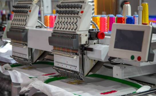 Reklamowe czapki z nadrukiem - znaczenie jakości materiałów i wykonania