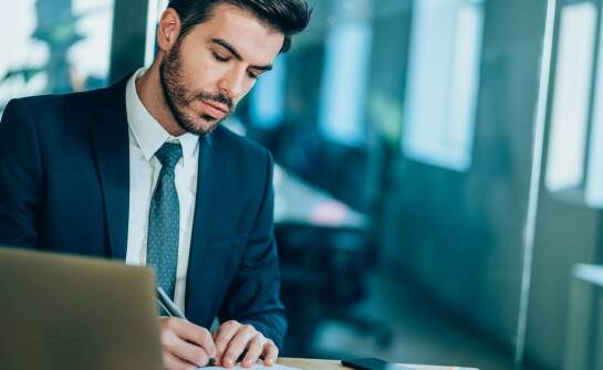 Proces mediacji w sprawach odszkodowawczych: jak przygotować się do mediacji z prawnikiem?