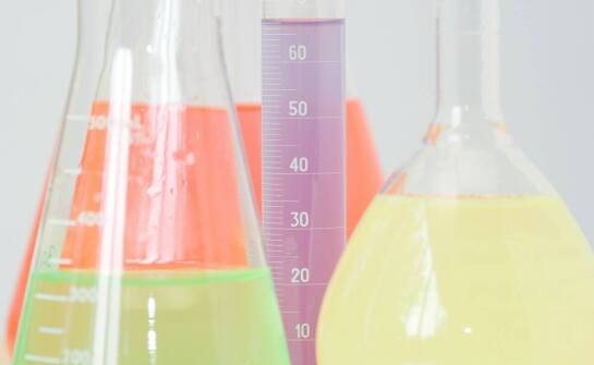 Miarowy cylinder a precyzyjne dozowanie substancji chemicznych