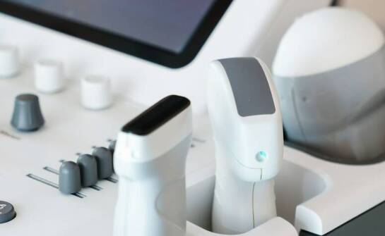 Jak uzdatnianie wody zwiększa wydajność medycznych urządzeń?