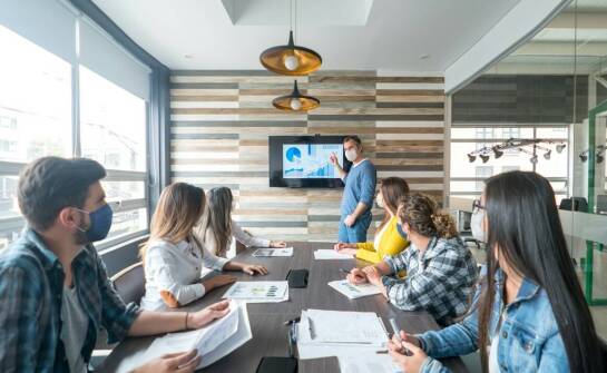 Rola szkoleń w skutecznym wykorzystaniu produktów Provaco do zapobiegania salmonelli.