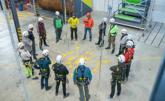 Jakie są najlepsze praktyki w zakresie opracowywania przepisów z BHP?