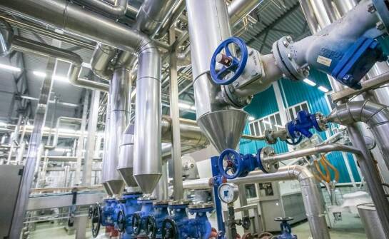 Jakie są wyzwania związane z instalacją odcinających przepustnic?