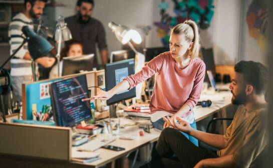 Czym różni się obsługa księgowa dla dużych firm i startupów?