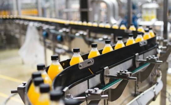 Znaczenie przemysłowych wyciskarek do soków w produkcji spożywczej