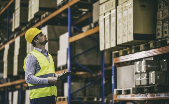 Jakie są korzyści z używania taśm bandujących w magazynie?