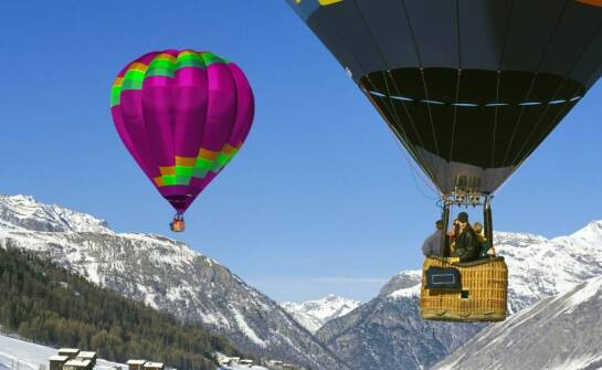 Jak zdjęcia ze spadochronowego lotu mogą inspirować do podjęcia wyzwań?