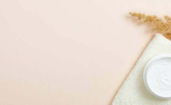 Ręcznie robione szczotki do twarzy – naturalna skórna pielęgnacja