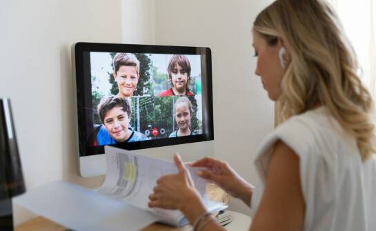 Jak zdalne przesyłanie dokumentów usprawnia współpracę z biurem rachunkowym?