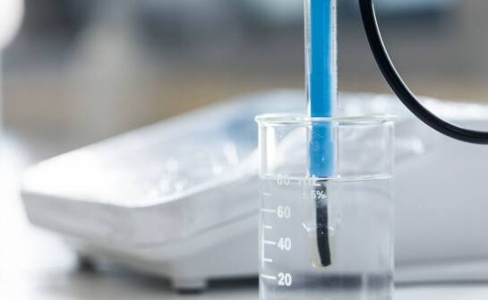 Analityczna waga a zgodność z normami jakości – co warto wiedzieć?