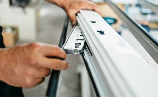 Dlaczego jakość uszczelek jest kluczowa dla wytrzymałości aluminiowych profili?