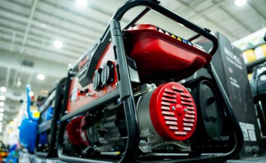 Jak kupno używanego prądotwórczego agregatu wpływa na budżet firmy?