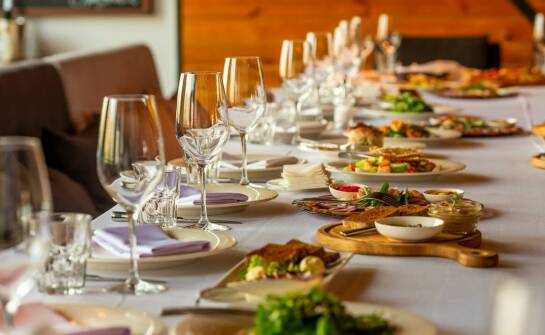 Catering na specjalne okazje z Restauracji Łąkowej