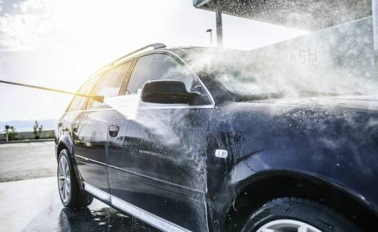 Zrównoważone rozwiązania dla myjni samochodowych: Zmniejszanie wpływu na środowisko.