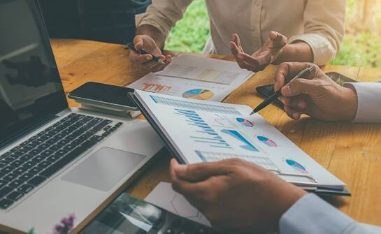 Wykorzystanie danych do analizy i optymalizacji kosztów mediów