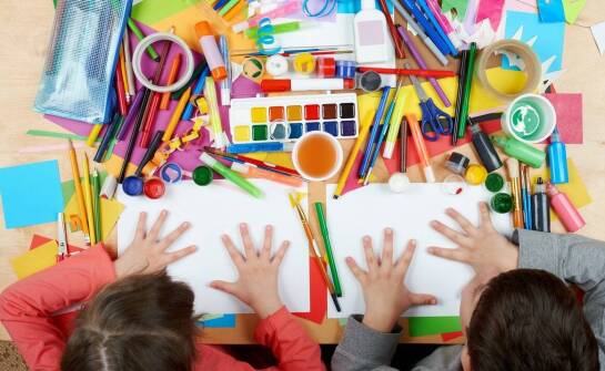 Rozwijanie umiejętności komunikacyjnych u dzieci poprzez wspólne artystyczne projekty