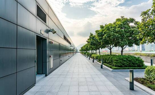 Estetyka i trwałość betonowych cokołów w przestrzeniach publicznych